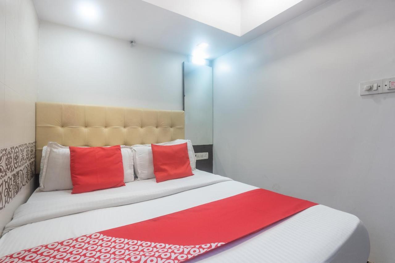 Oyo 49867 Hotel Kalpana Residency Mumbai Bagian luar foto