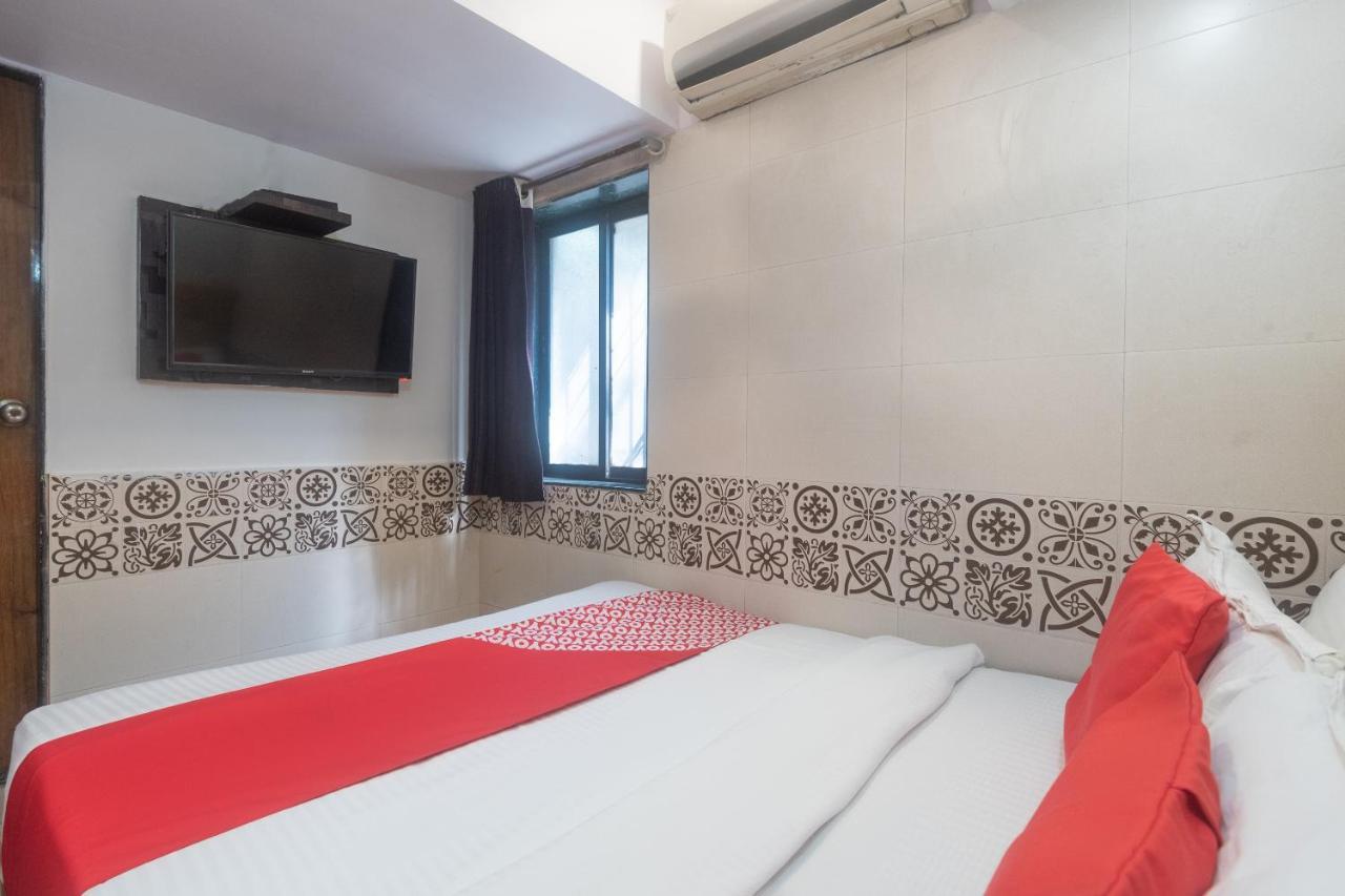 Oyo 49867 Hotel Kalpana Residency Mumbai Bagian luar foto