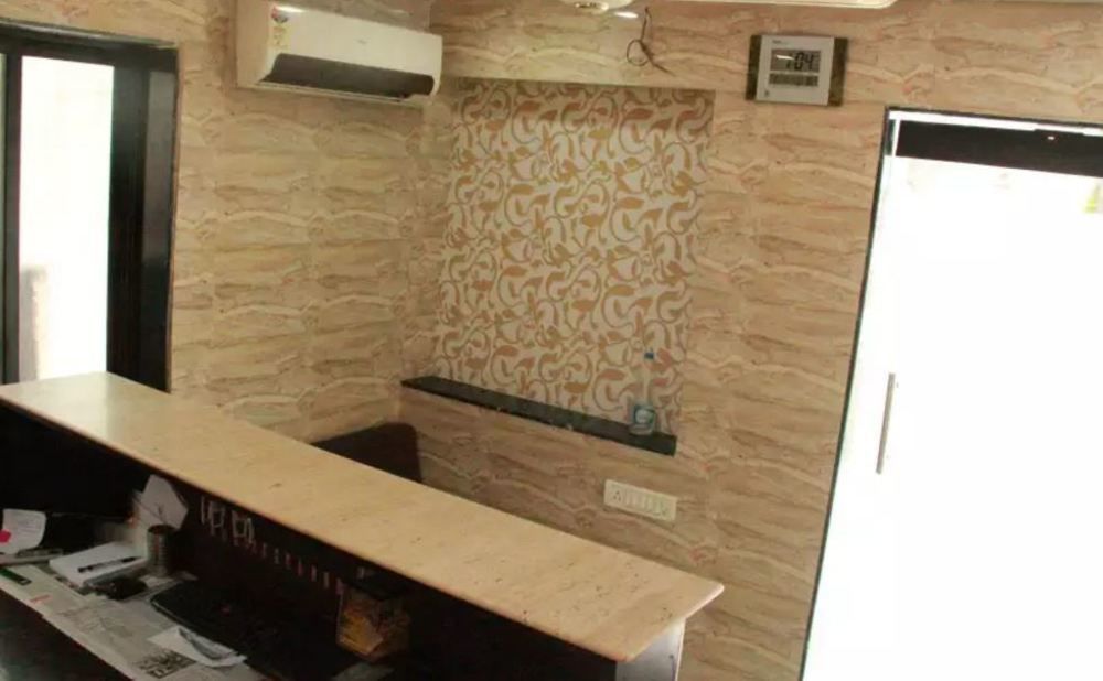 Oyo 49867 Hotel Kalpana Residency Mumbai Bagian luar foto